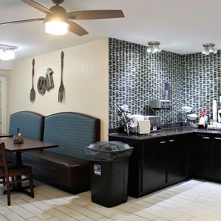Baymont By Wyndham Stevens Point Hotel Luaran gambar